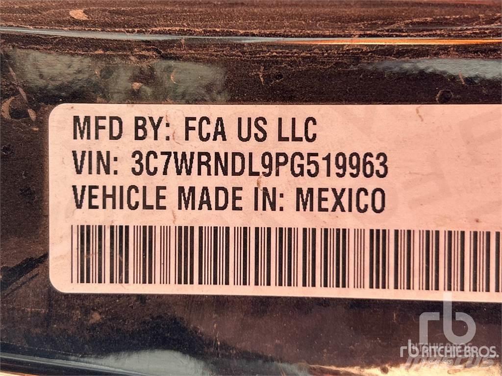 Dodge RAM 5500 Pojazdy pod zabudowę