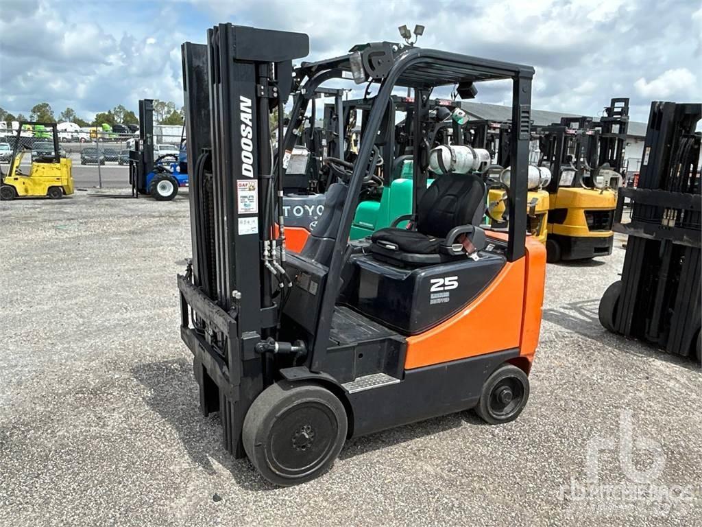 Doosan GC25E-3 Wózki Diesla
