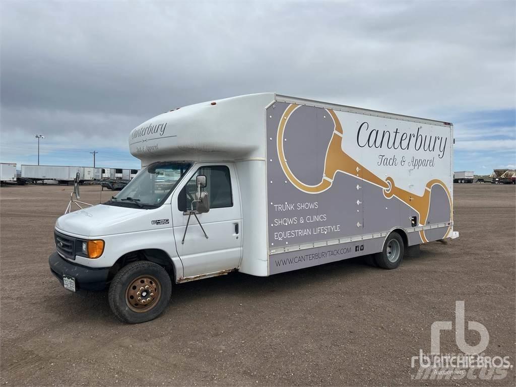 Ford E450 Busy / Vany