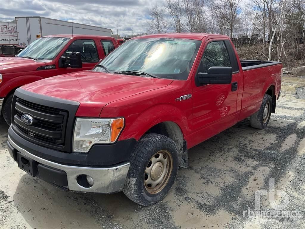 Ford F-150 XL Pick-upy / Pojazdy z otwieranymi burtami
