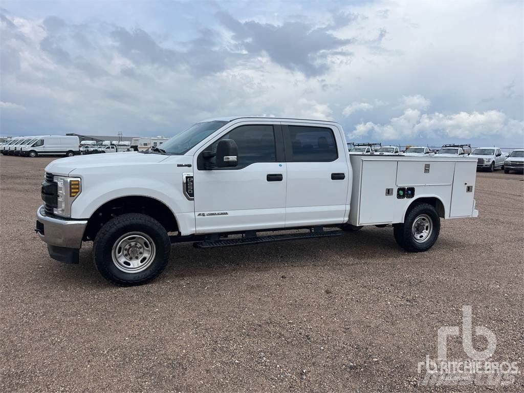 Ford F-250 Pojazdy komunalne