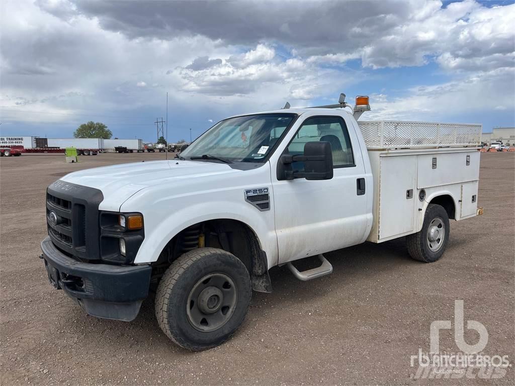 Ford F-250 Pojazdy komunalne