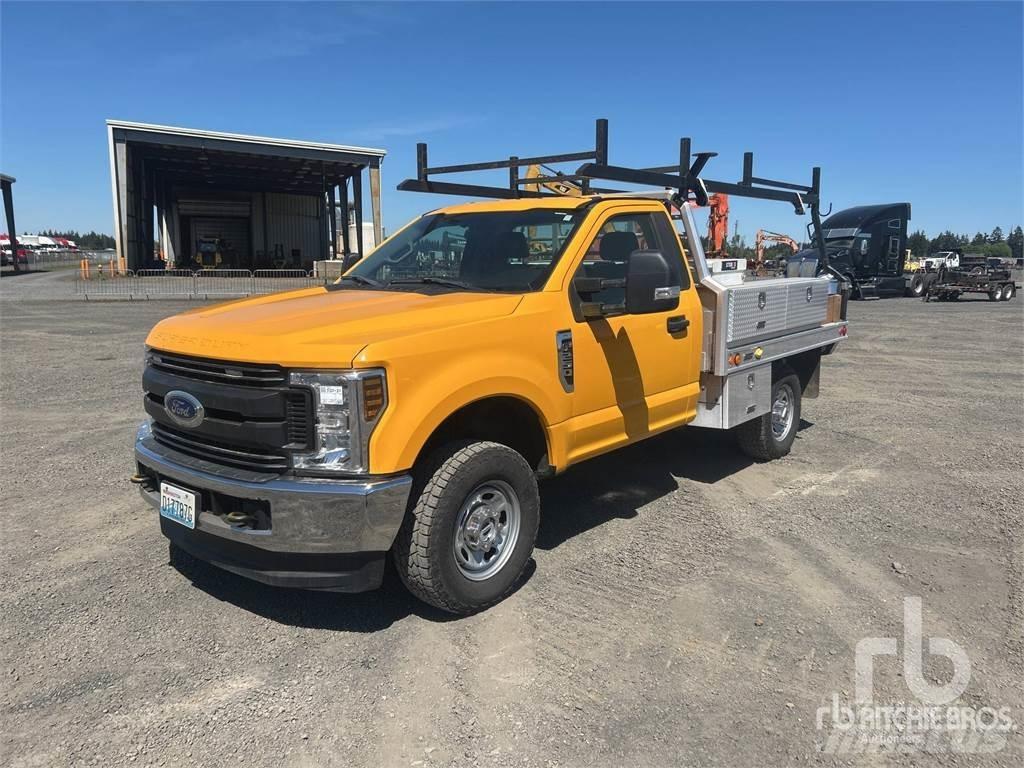 Ford F-250 Ciężarówki typu Platforma / Skrzynia
