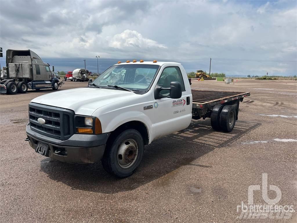 Ford F-350 Ciężarówki typu Platforma / Skrzynia