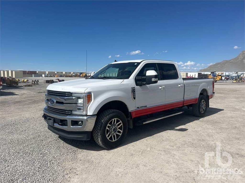Ford F-350 Pick-upy / Pojazdy z otwieranymi burtami