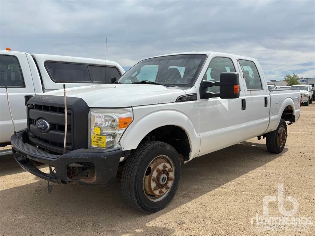 Ford F-350 Pick-upy / Pojazdy z otwieranymi burtami