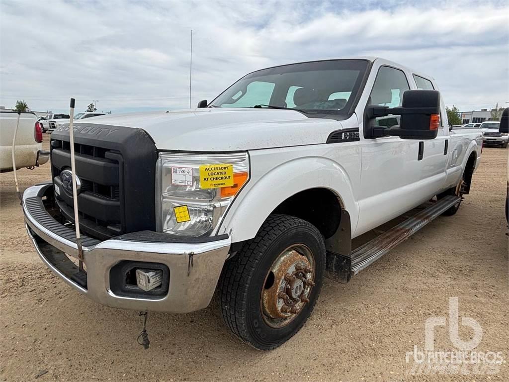 Ford F-350 Pick-upy / Pojazdy z otwieranymi burtami