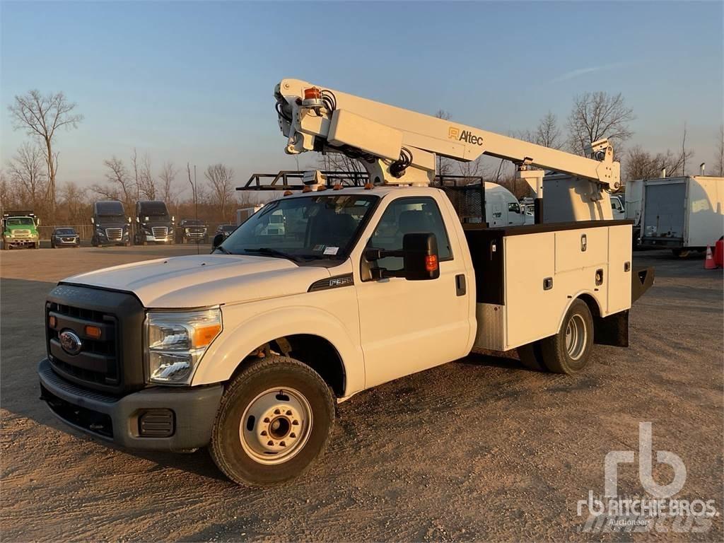 Ford F-350 Podnośniki na przyczepach