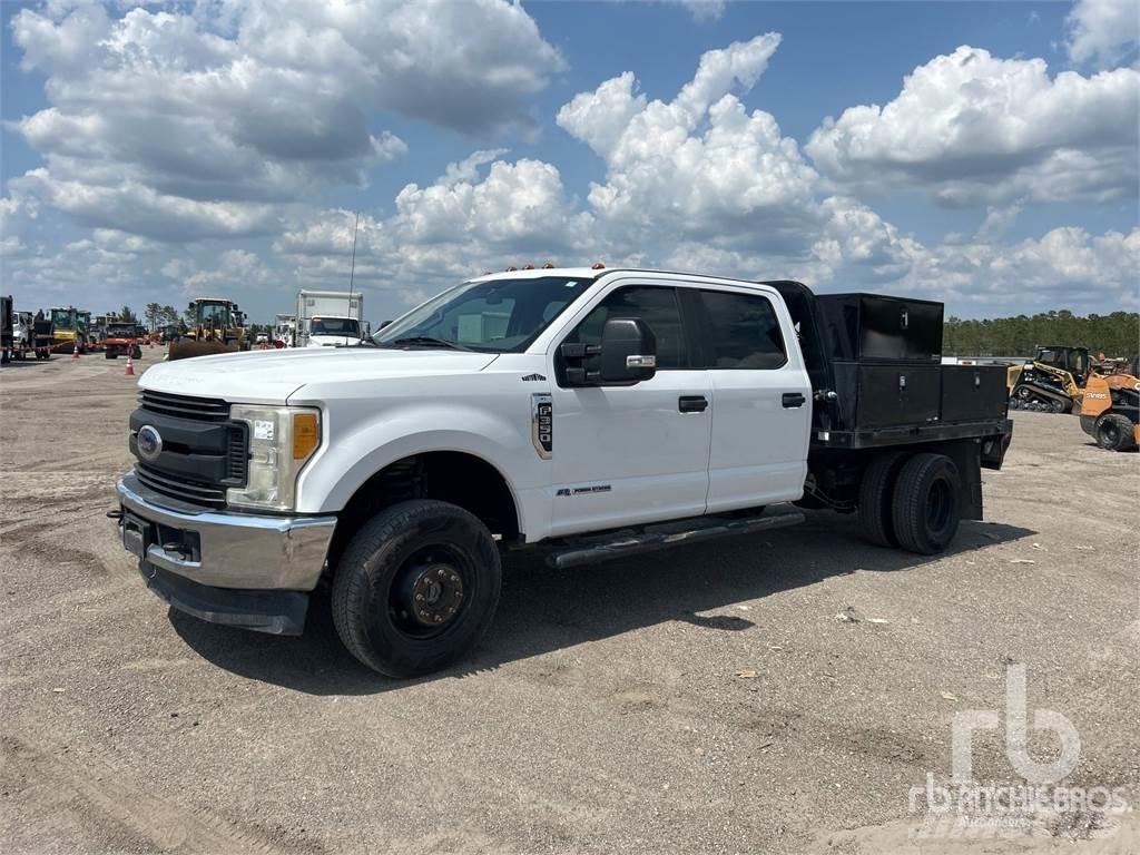 Ford F-350 Ciężarówki typu Platforma / Skrzynia