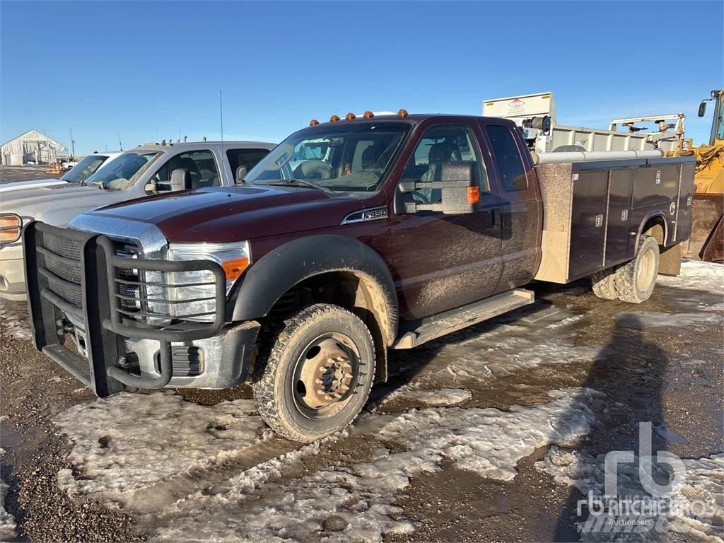 Ford F-450 Pojazdy komunalne