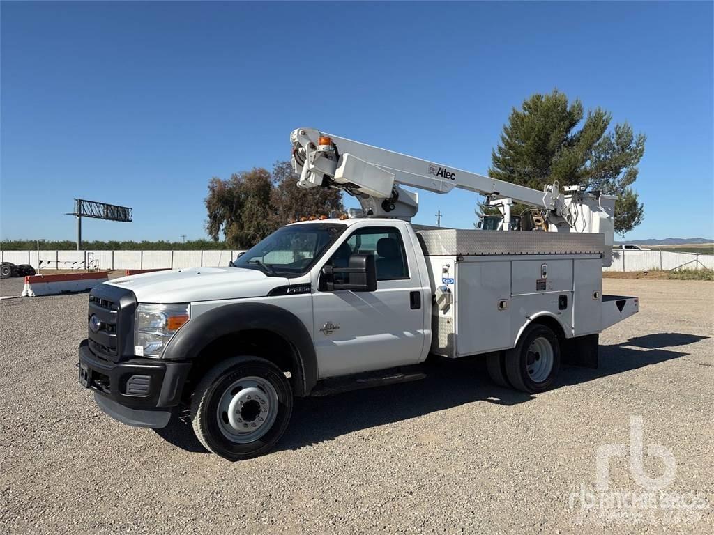 Ford F-450 Podnośniki na przyczepach