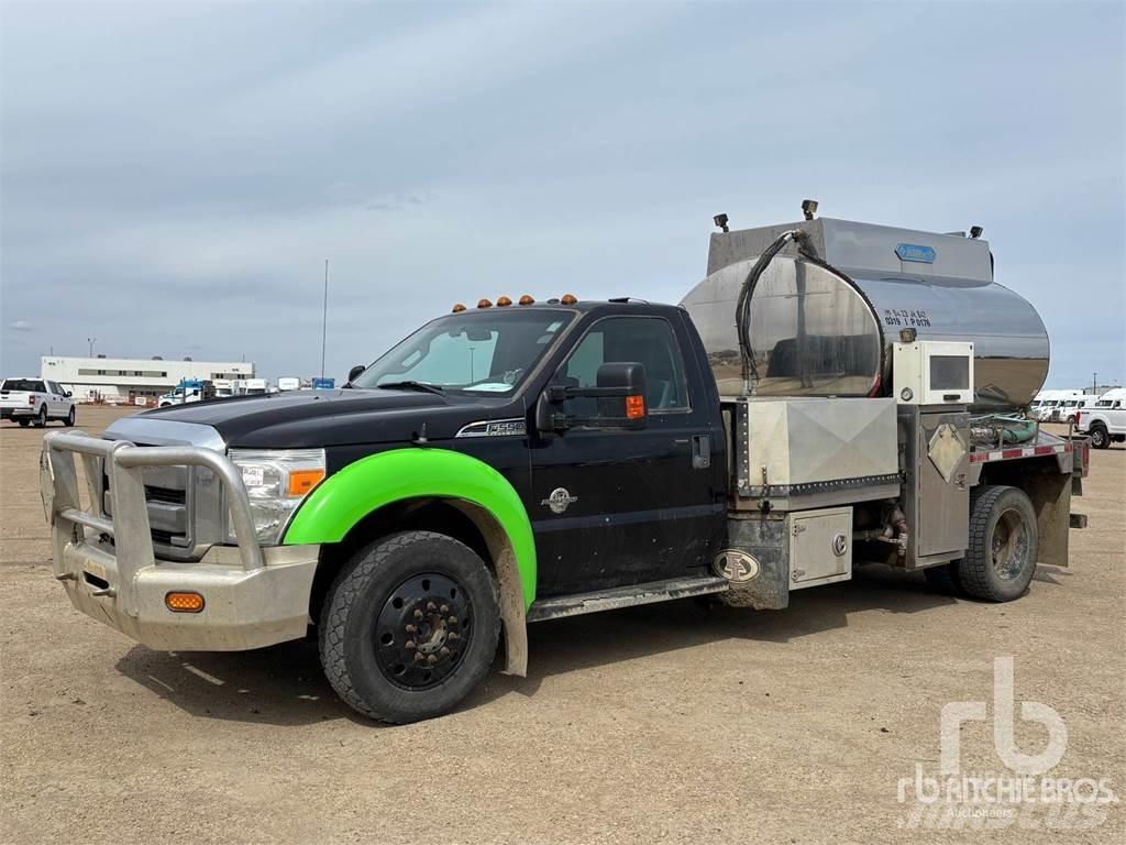 Ford F-550 Inne