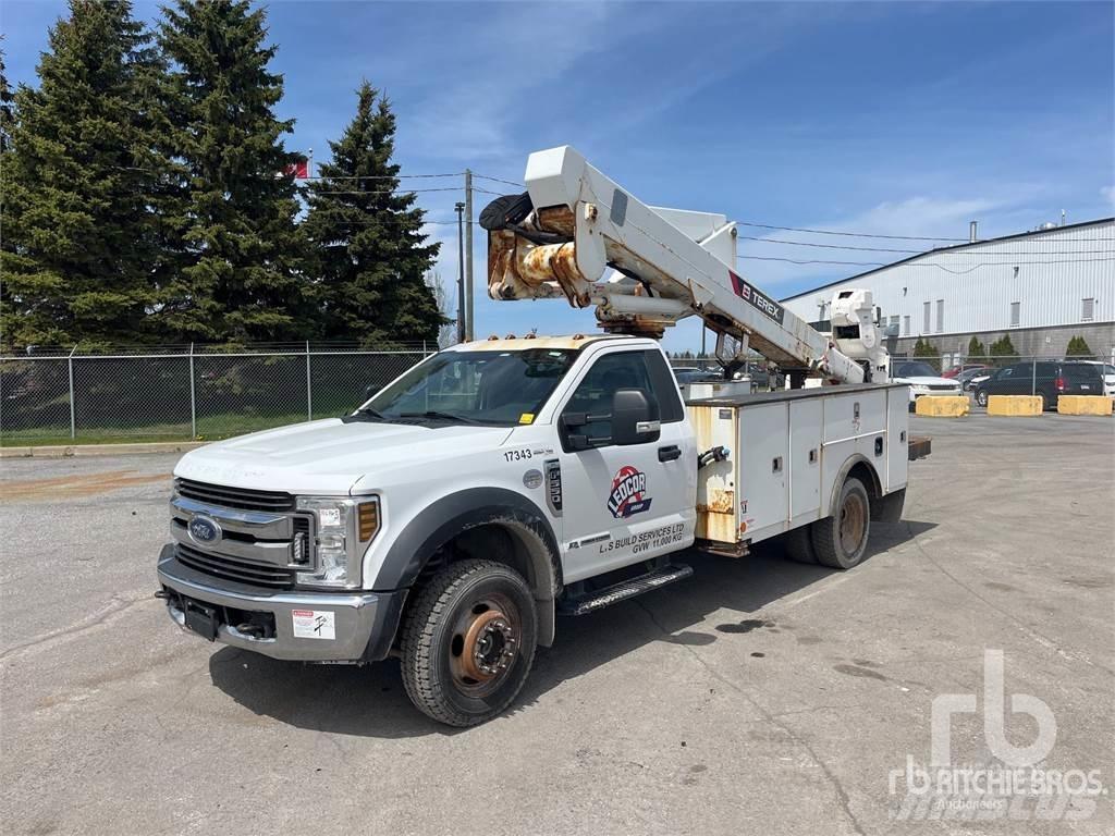 Ford F-550 Podnośniki na przyczepach