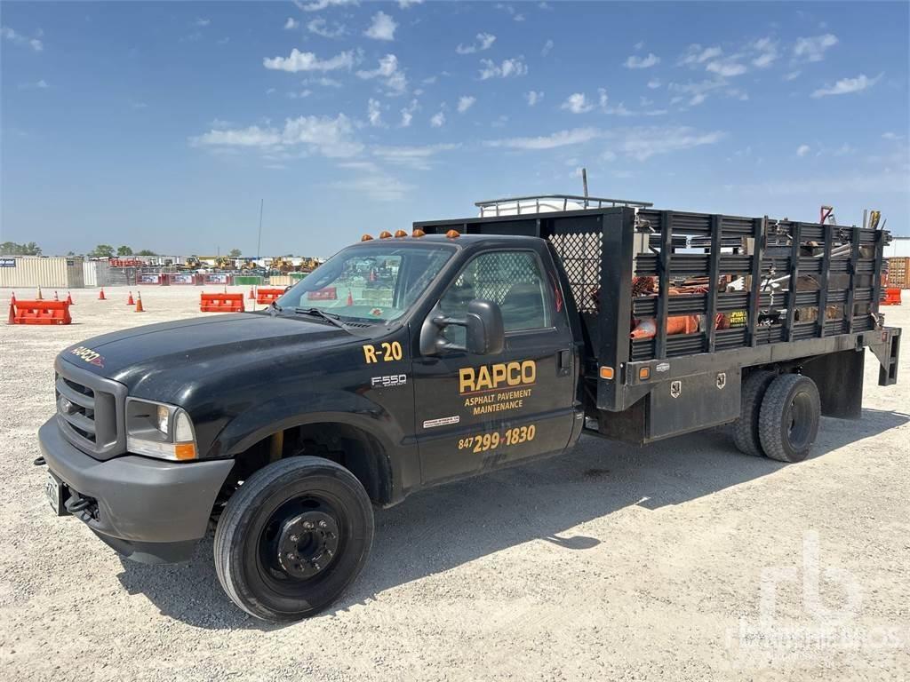 Ford F-550 Ciężarówki typu Platforma / Skrzynia