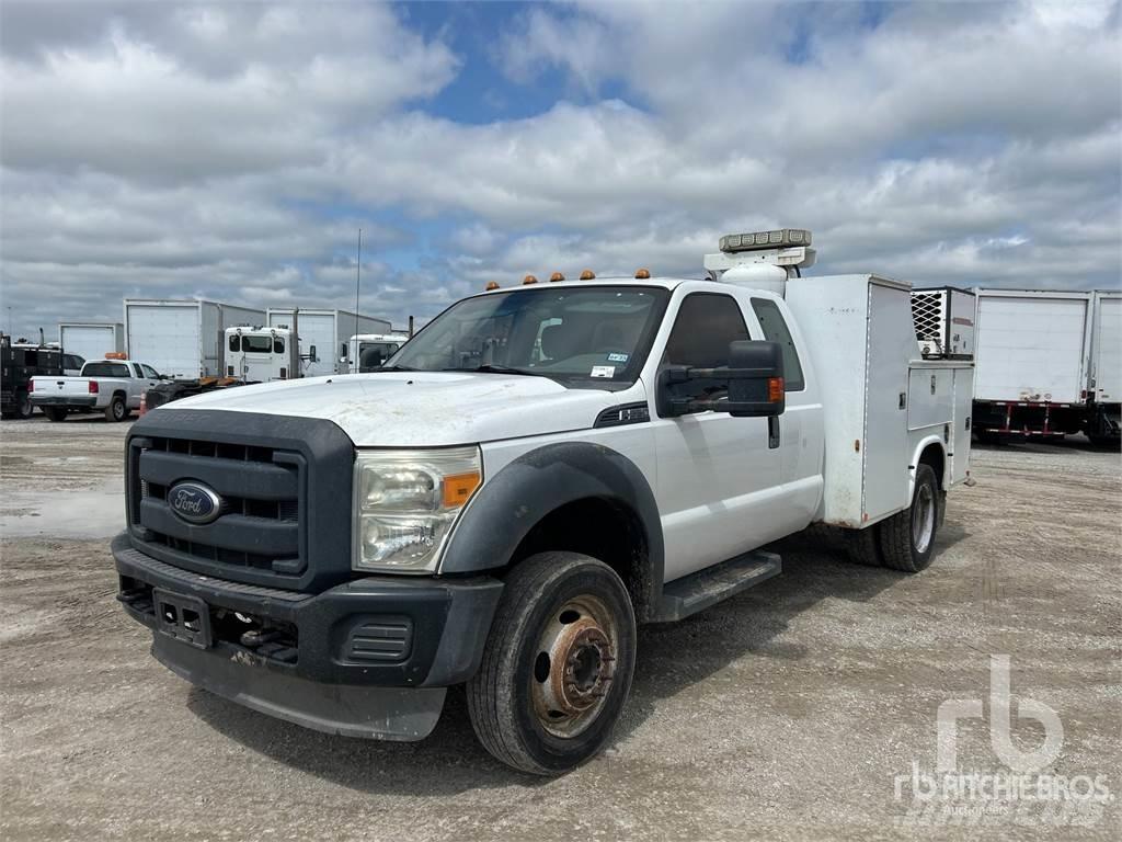 Ford F-550 Pojazdy komunalne