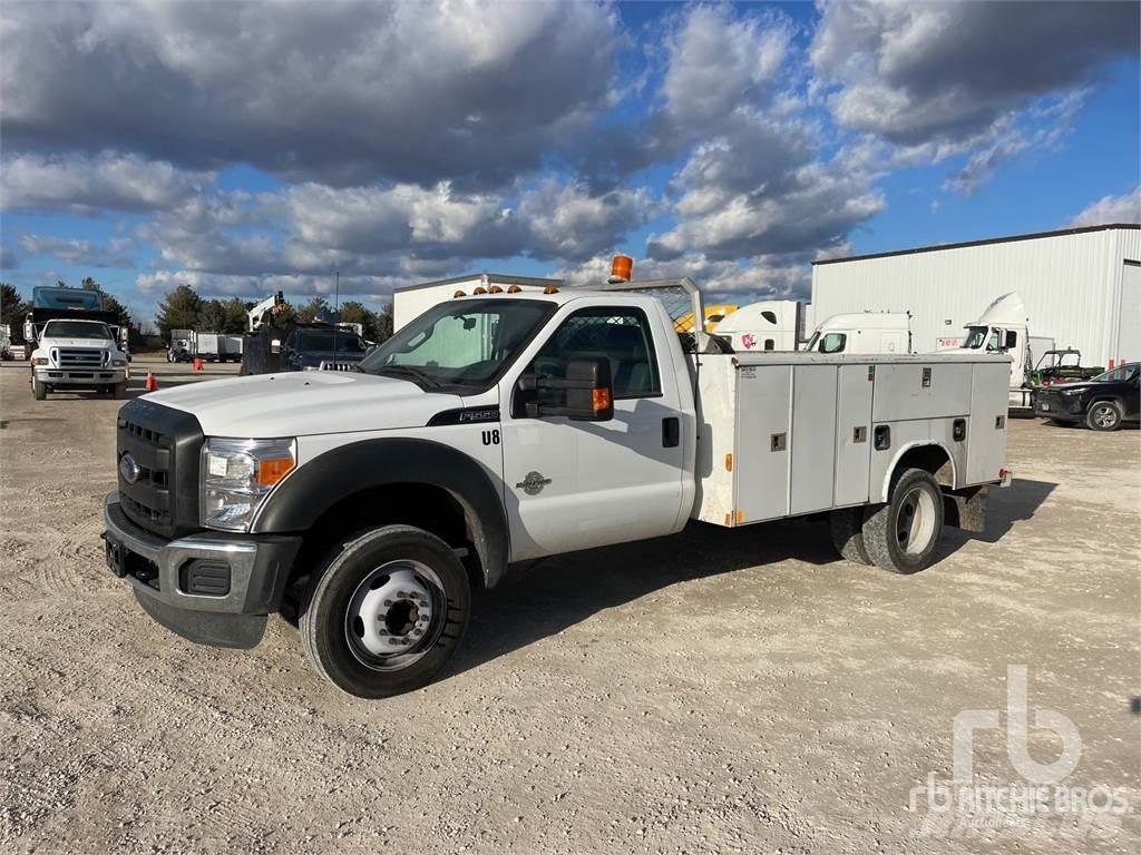 Ford F-550 Pojazdy komunalne