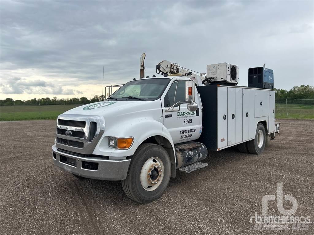 Ford F-750 Pojazdy komunalne