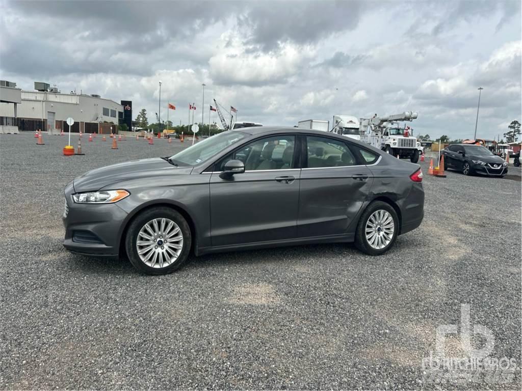 Ford FUSION Samochody osobowe