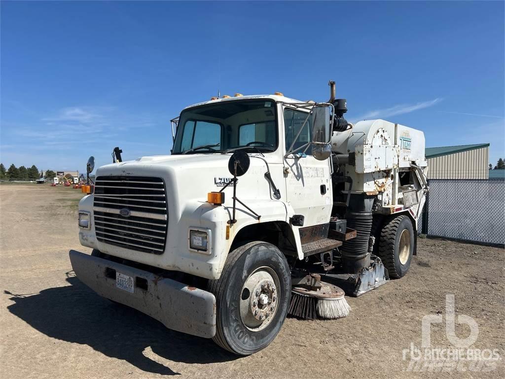Ford L7000 Zamiatarki
