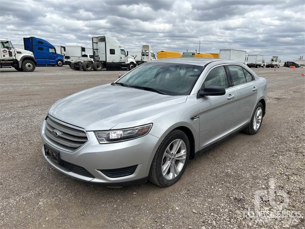 Ford TAURUS Samochody osobowe