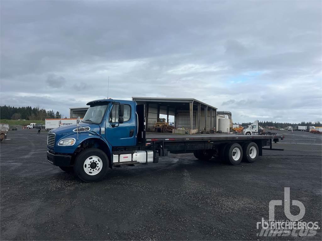 Freightliner M2 Ciężarówki typu Platforma / Skrzynia