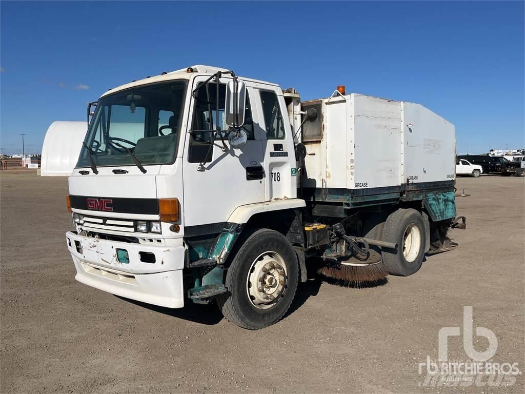 GMC 7000 Zamiatarki - Zgarniarki - Odśnieżarki