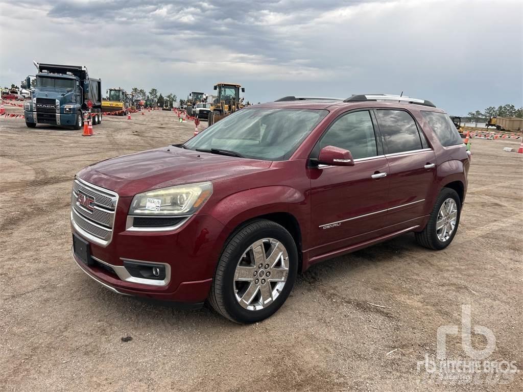 GMC ACADIA Pick-upy / Pojazdy z otwieranymi burtami