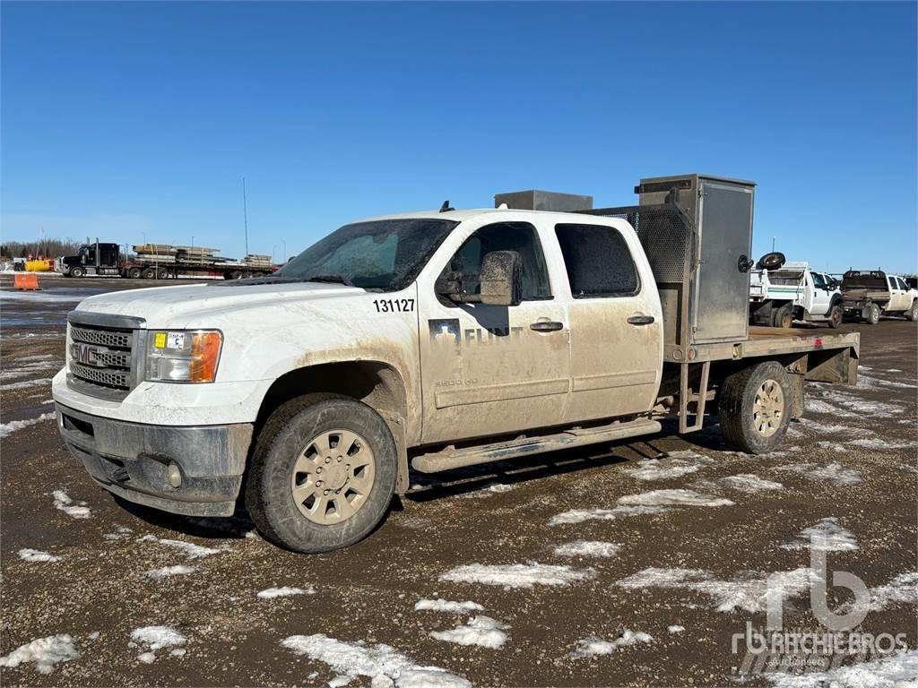 GMC C3500HD Ciężarówki typu Platforma / Skrzynia