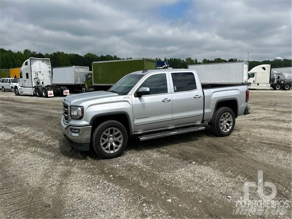 GMC SIERRA 1500 Pick-upy / Pojazdy z otwieranymi burtami