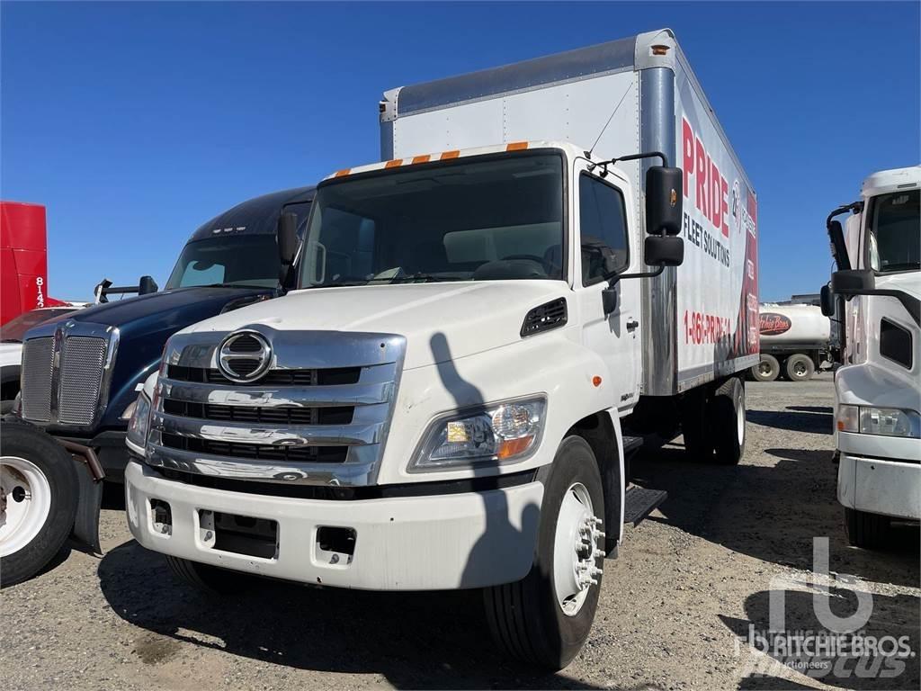 Hino 338 Busy / Vany