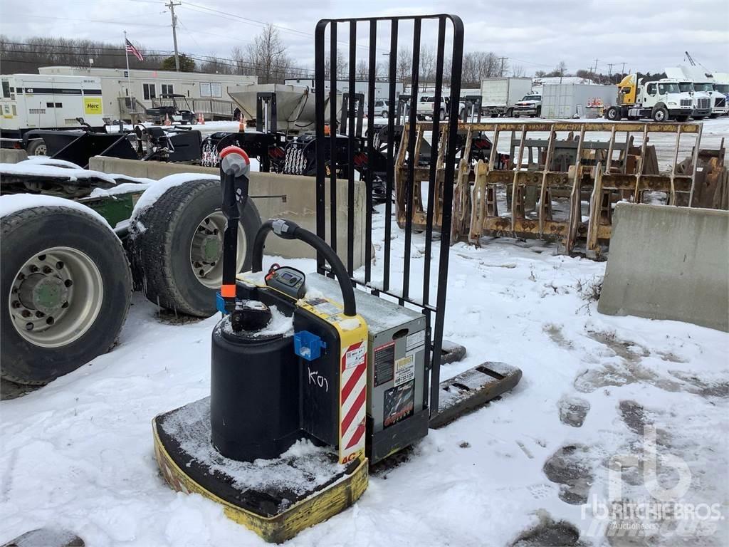 Hyster B60ZAC Regały do palet