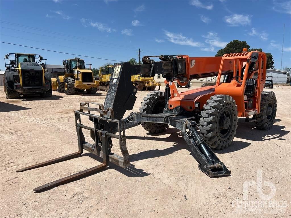 JLG 10054 Ładowarki teleskopowe