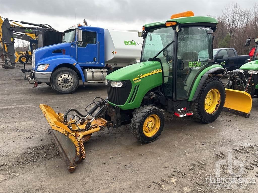 John Deere 3320 Mikrociągniki