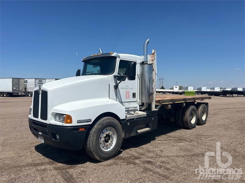 Kenworth T600 Ciężarówki typu Platforma / Skrzynia