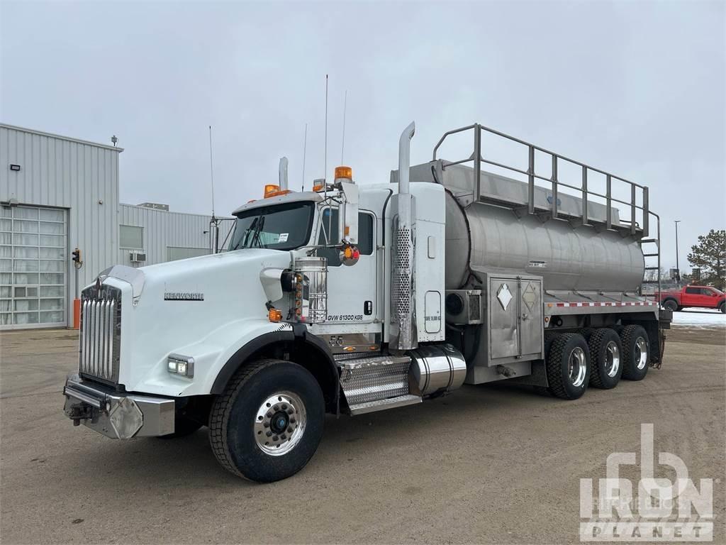 Kenworth T800 Cysterna