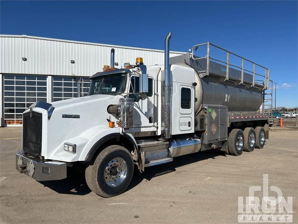Kenworth T800 Cysterna