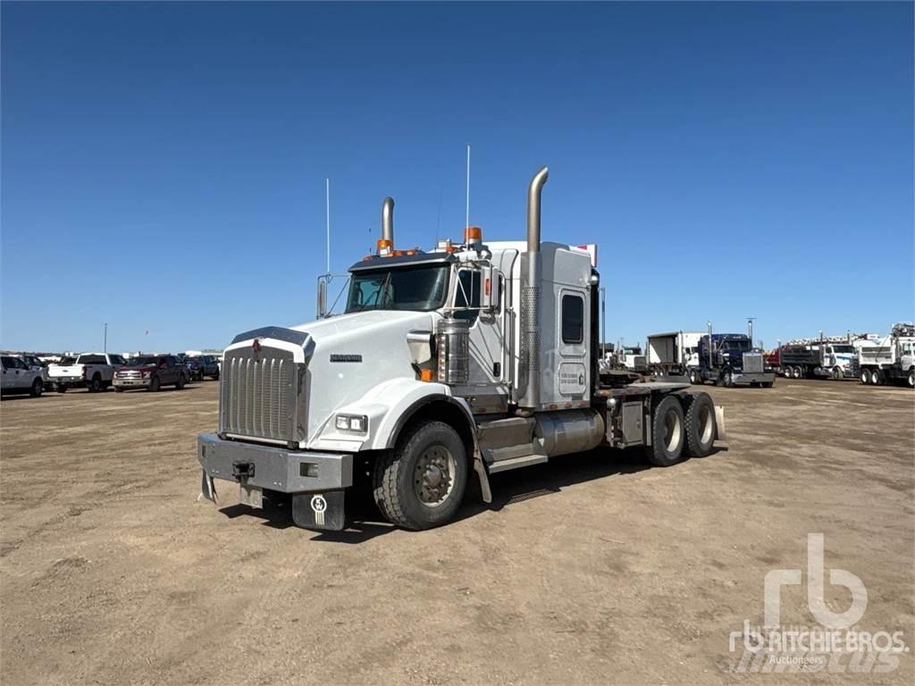 Kenworth T800 Lawety / pojazdy z wciągarką