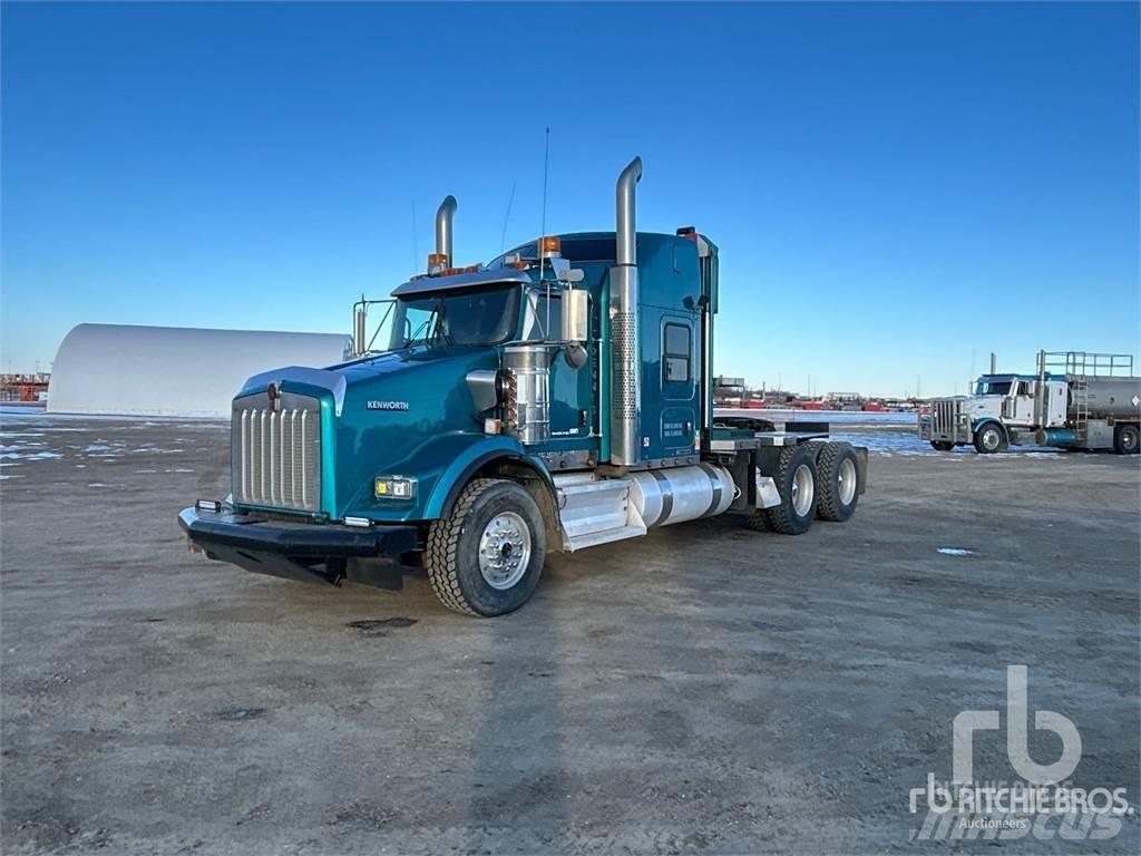 Kenworth T800 Lawety / pojazdy z wciągarką