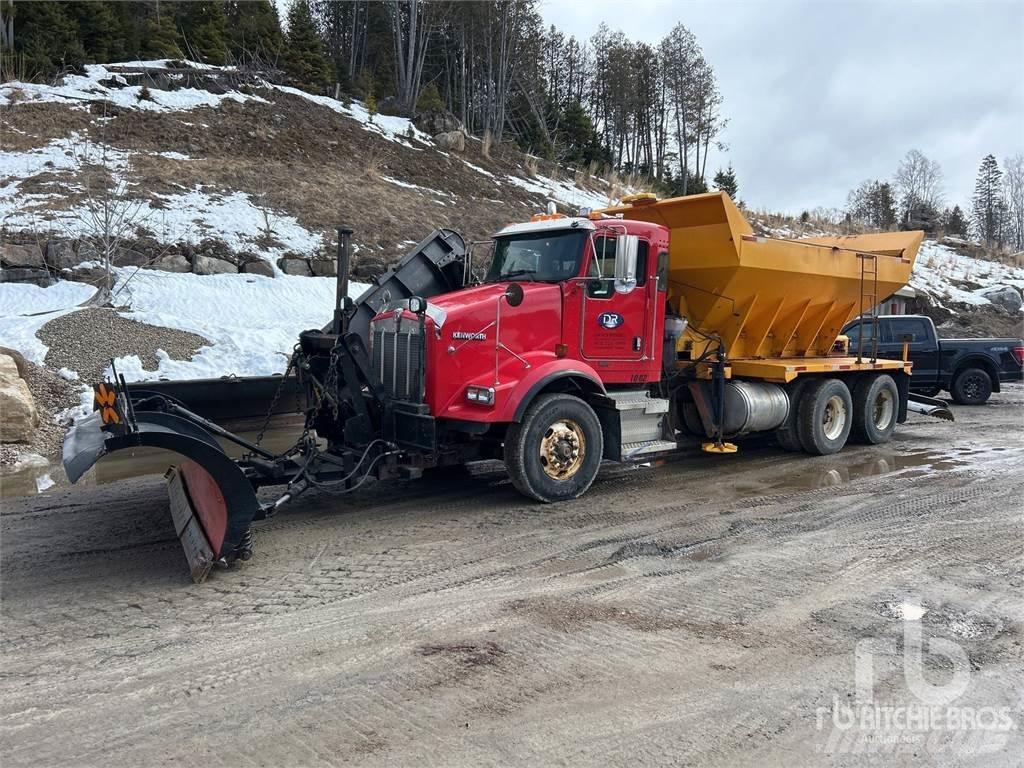 Kenworth T800 Lemiesze i pługi śnieżne