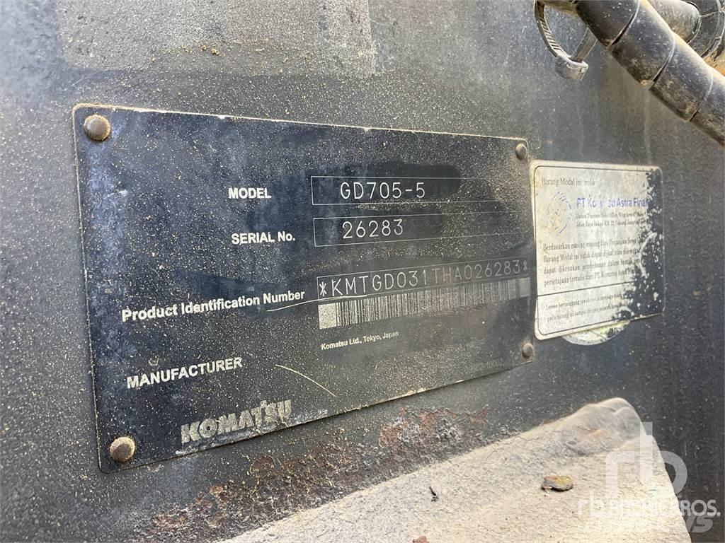 Komatsu GD705-5 Równiarki
