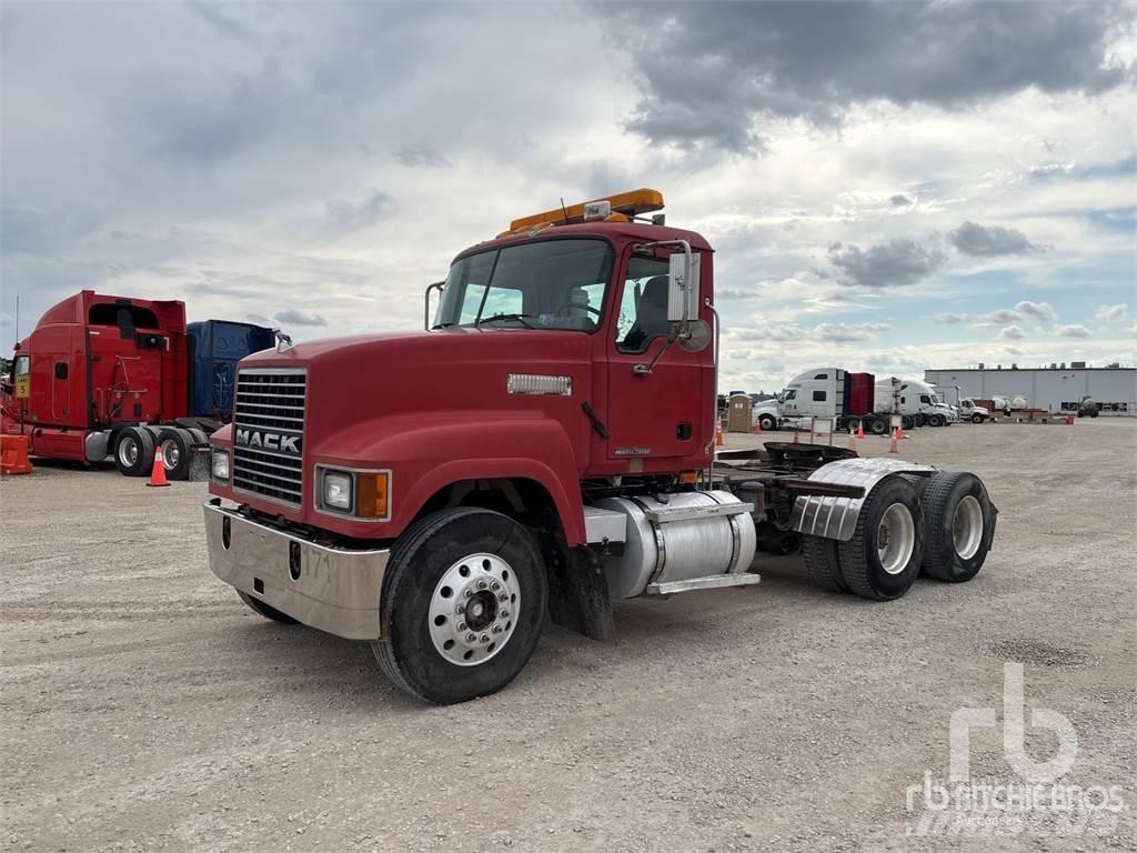 Mack CHN613 Ciągniki siodłowe