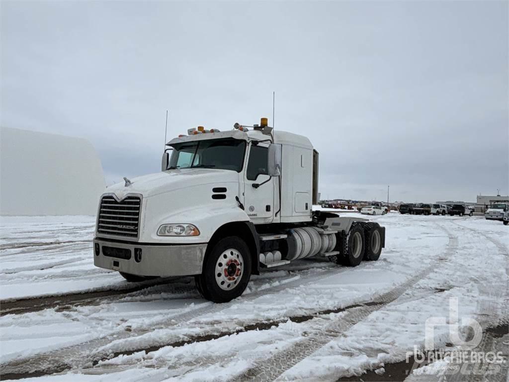Mack CXU613 Ciągniki siodłowe