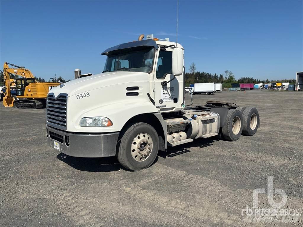 Mack CXU613 Ciągniki siodłowe