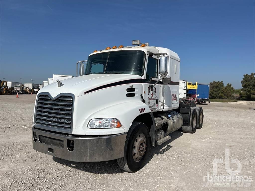 Mack CXU613 Ciągniki siodłowe