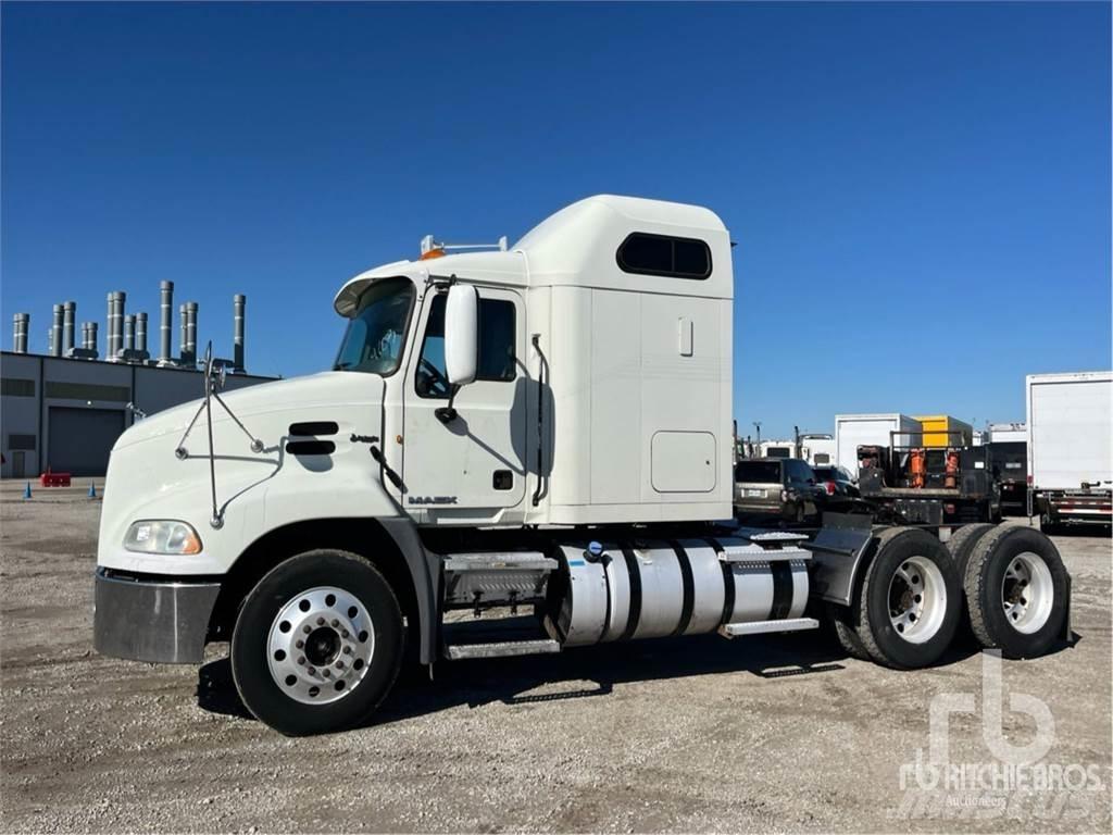 Mack CXU613 Ciągniki siodłowe