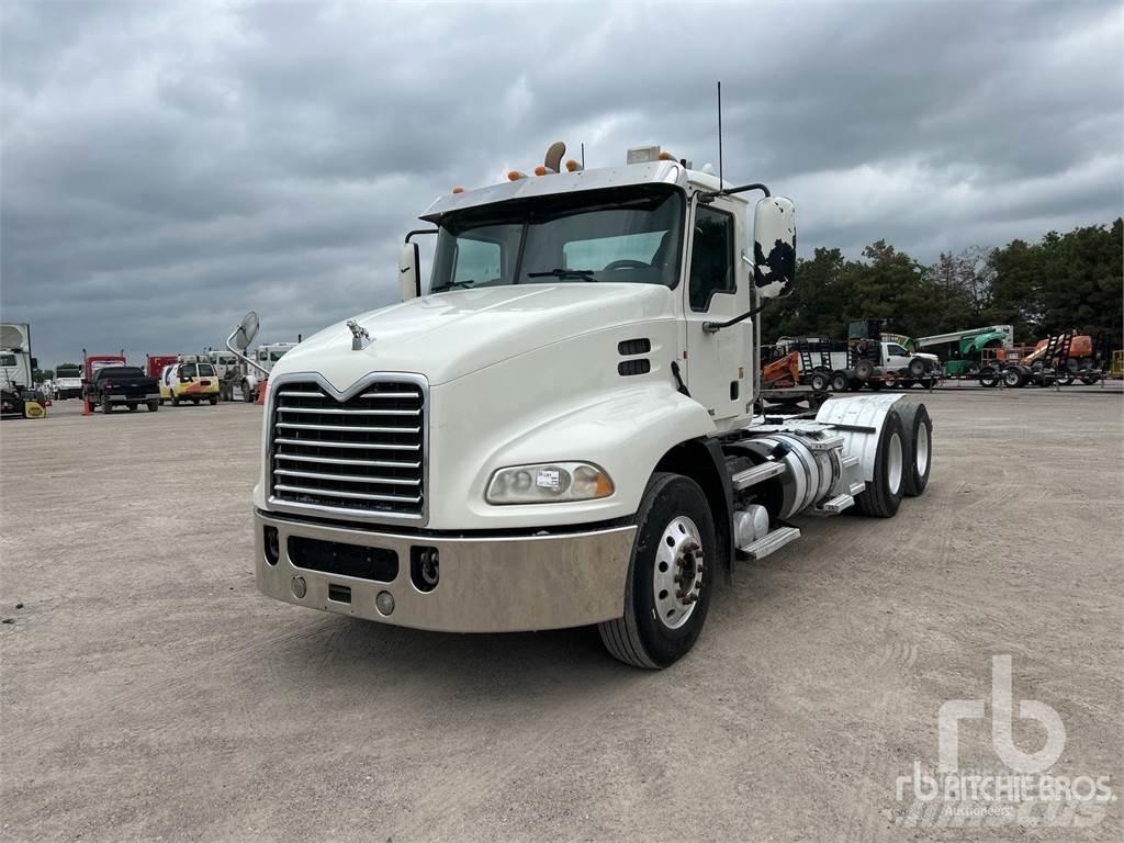 Mack CXU613 Ciągniki siodłowe