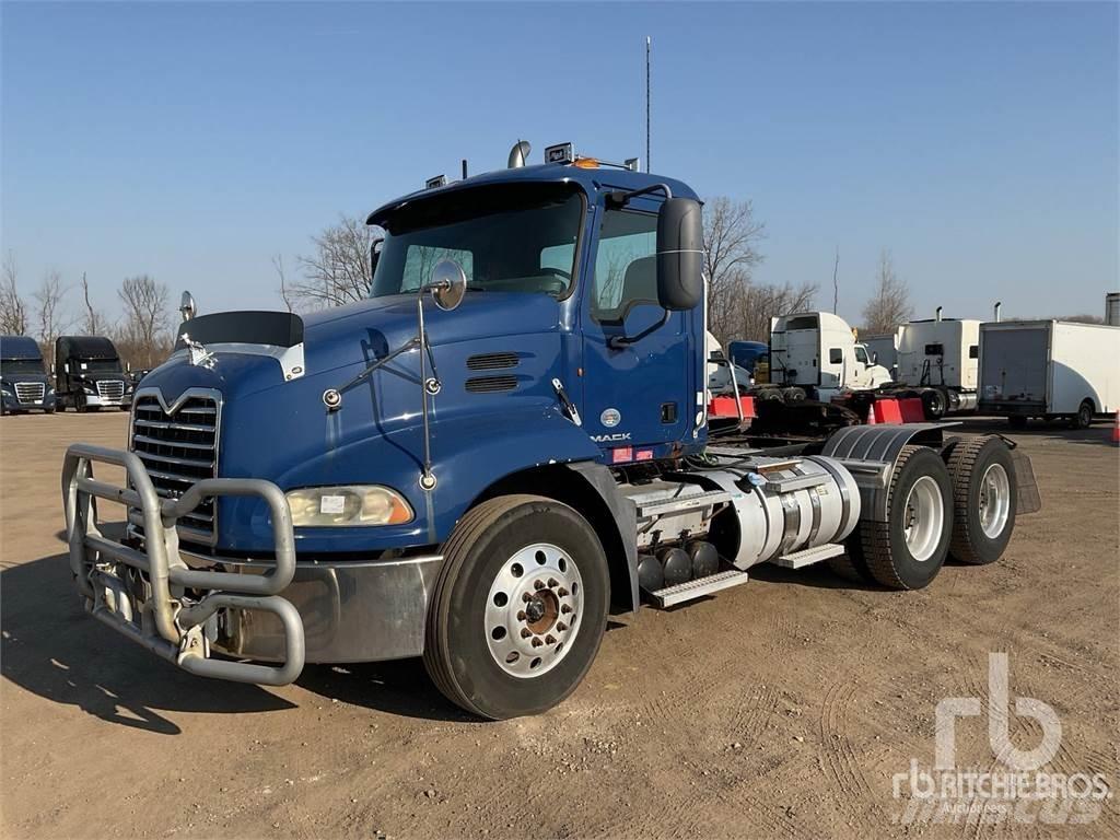 Mack CXU613 Ciągniki siodłowe