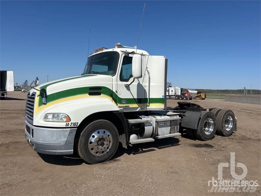 Mack CXU613 Ciągniki siodłowe