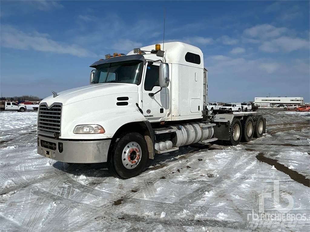 Mack CXU614 Ciągniki siodłowe
