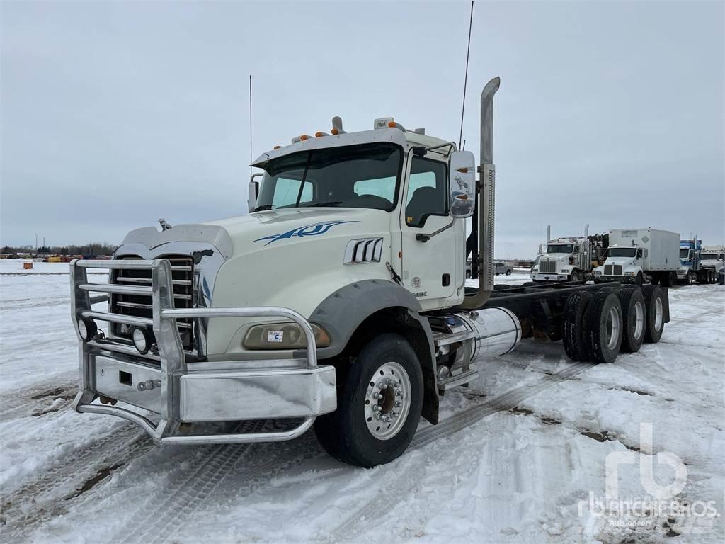 Mack GU814 Pojazdy pod zabudowę